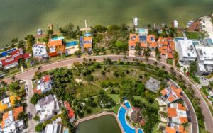 persoosa-real-estate-isla-dorada-zona-hotelera-cancun-terreno-en-venta